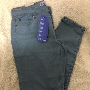 Aviva junior plus skinny jeans